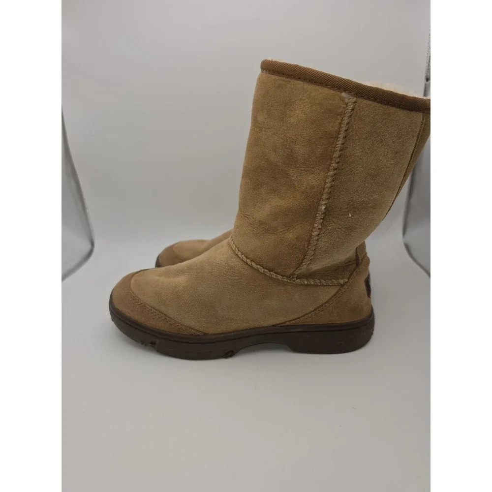 Vintage UGG Australia Ultimate Short Boots chestnut Brown Suede Womens 7